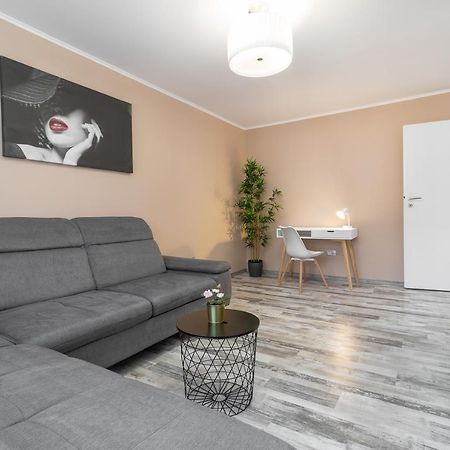 Decebal Flat Apartment Oradea Exterior foto